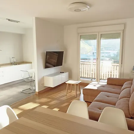 Patxike Con Plaza De Garaje Apartmán *