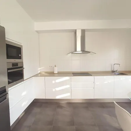 Patxike Con Plaza De Garaje ベルメオ